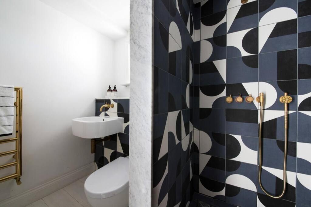 فيلا Large Townhouse Just 2 Minutes From The Sea/I360! برايتون المظهر الخارجي الصورة