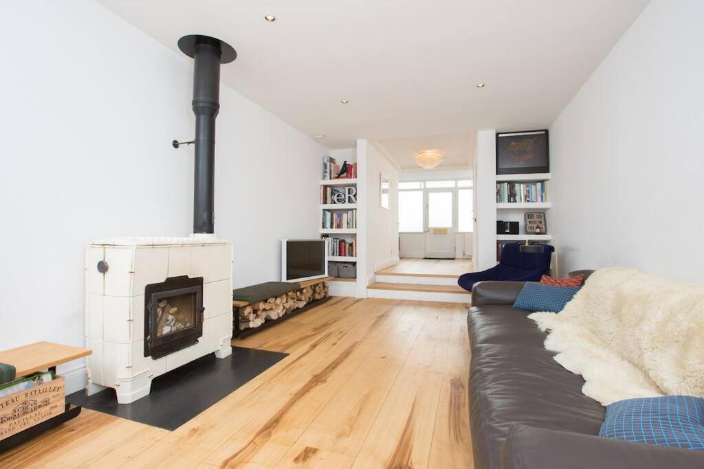 فيلا Large Townhouse Just 2 Minutes From The Sea/I360! برايتون المظهر الخارجي الصورة